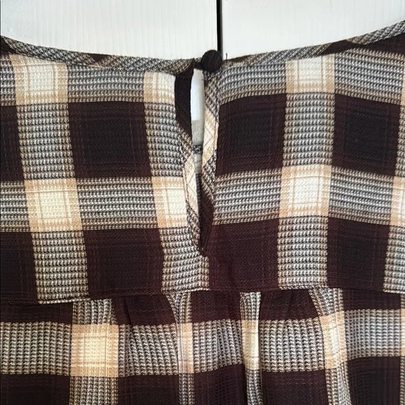 CJ Banks Black and White Boxy Long Sleeve Blouse - Picture 5 of 7